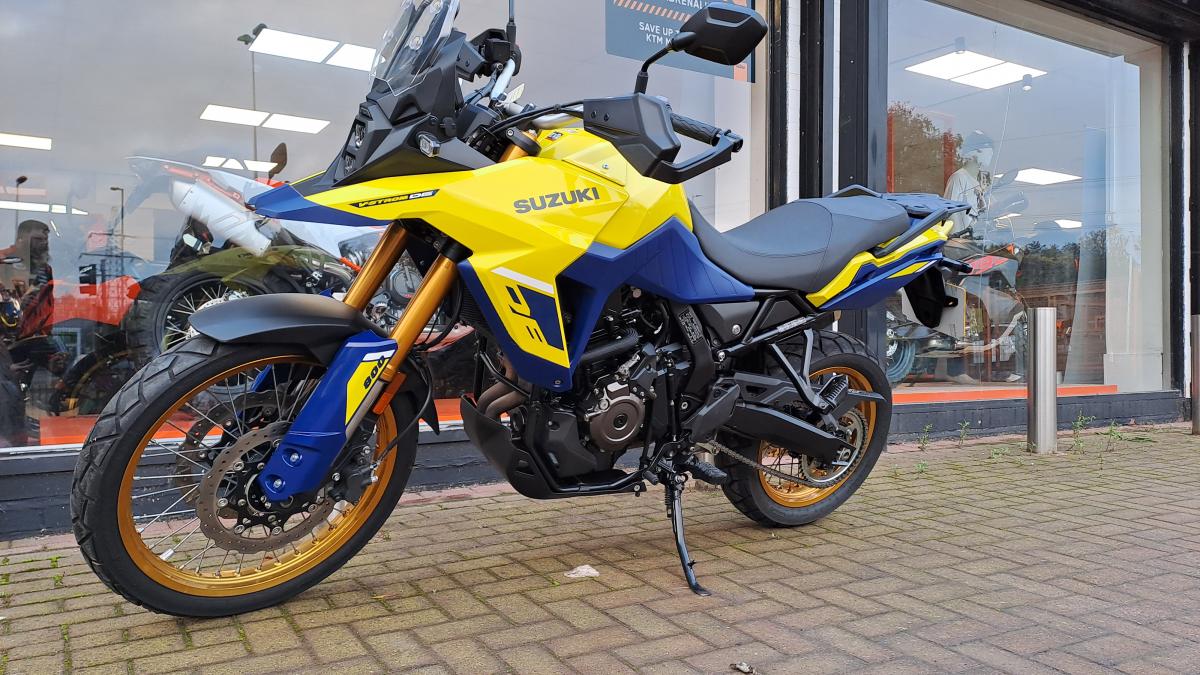 
								Suzuki V-Strom DL800 DE full									