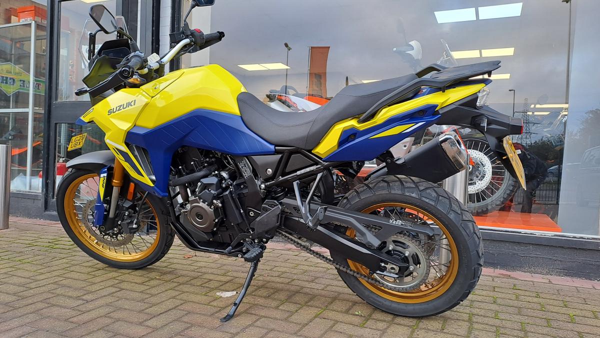 
								Suzuki V-Strom DL800 DE full									