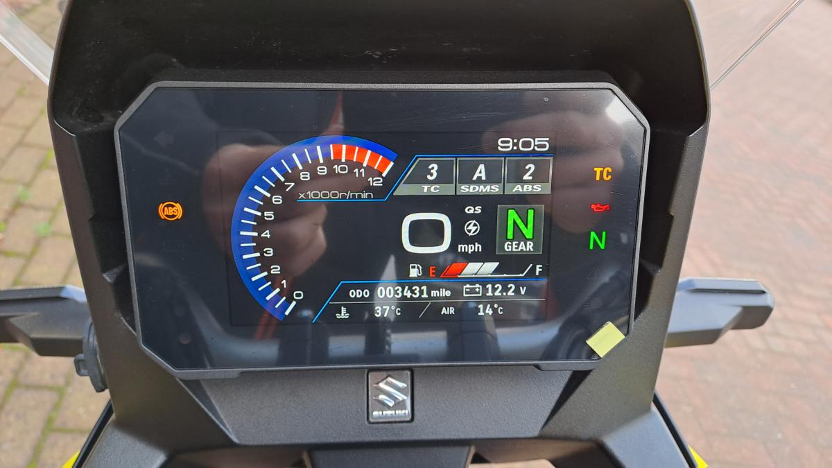 
								Suzuki V-Strom DL800 DE full									