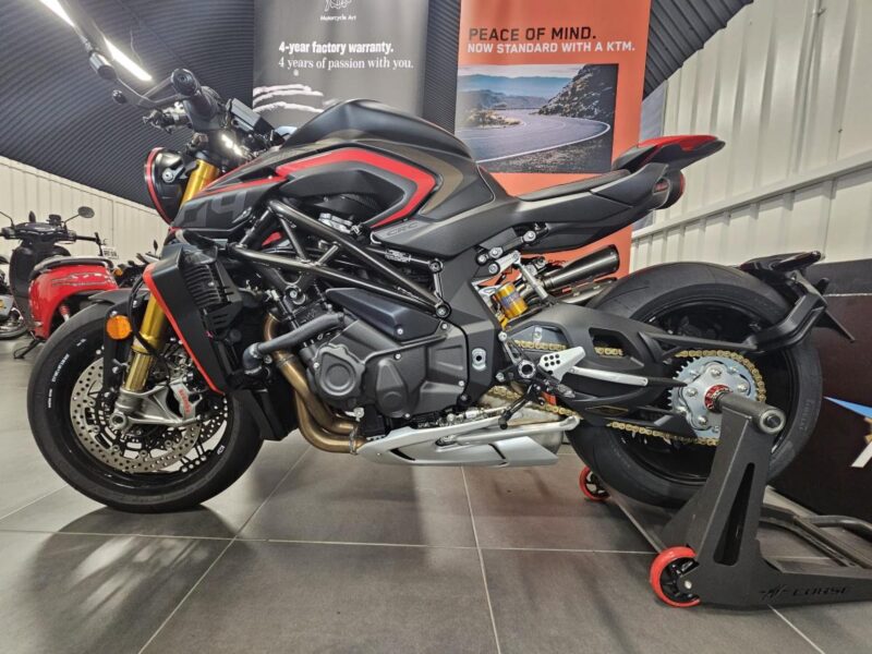 MV AGUSTA RUSH 1000
