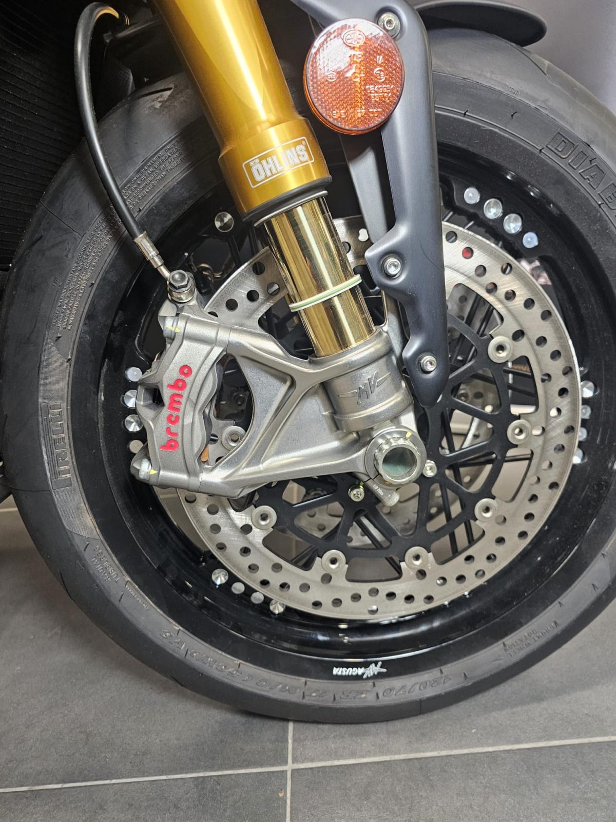 
								MV AGUSTA RUSH 1000 full									