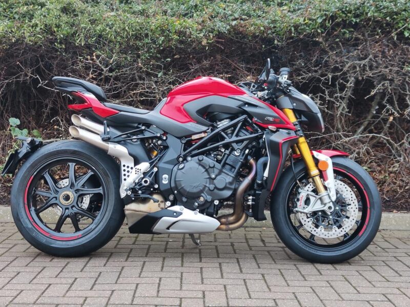 MV AGUSTA BRUTALE 1000RR