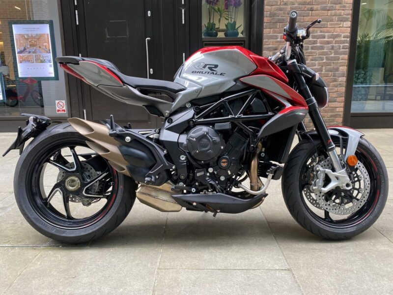 MV AGUSTA BRUTLAE RR 800