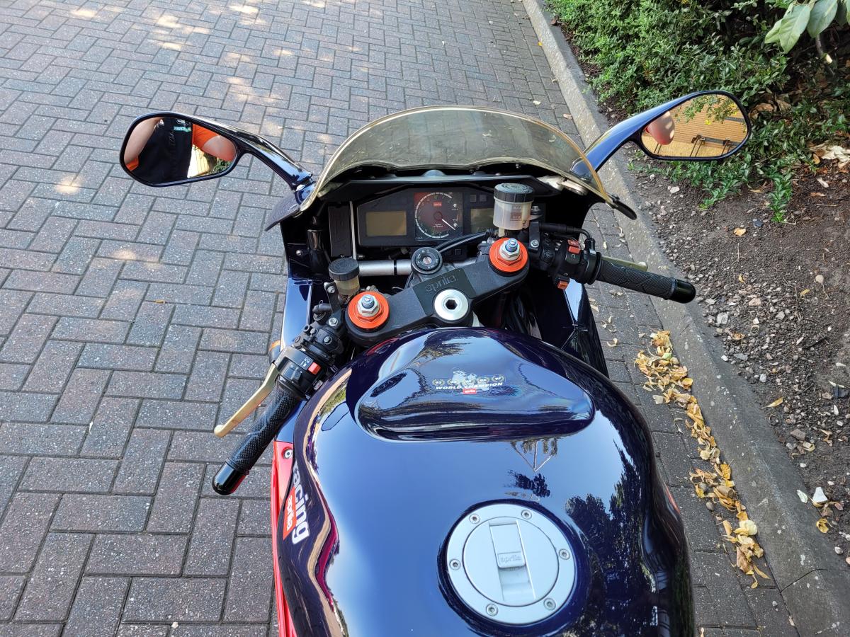 
								APRILIA RSV1000 MILLE full									