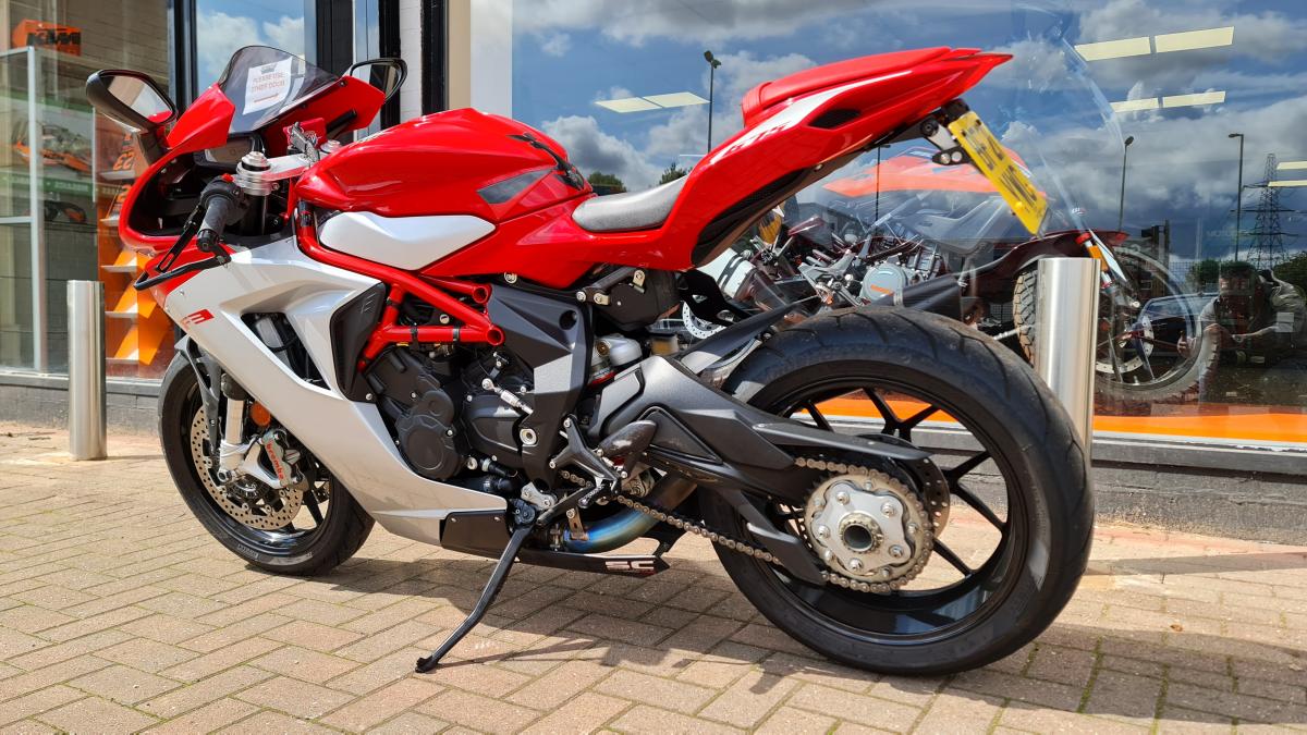 
								MV AGUSTA F3 675 full									