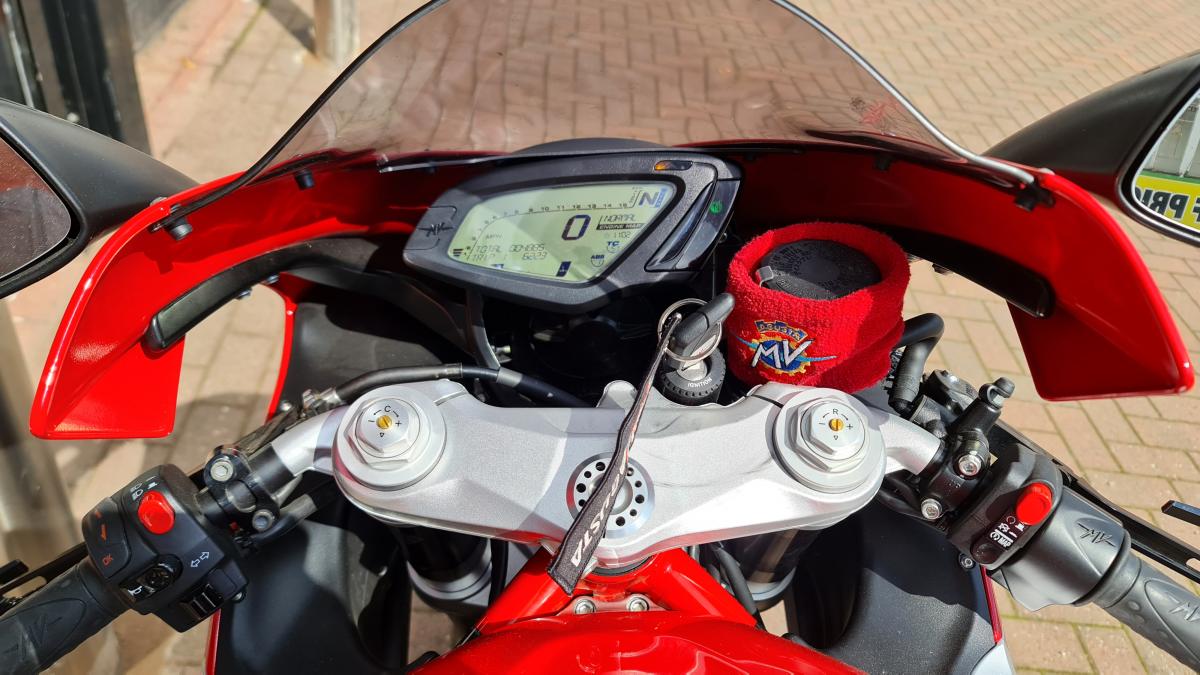 
								MV AGUSTA F3 675 full									