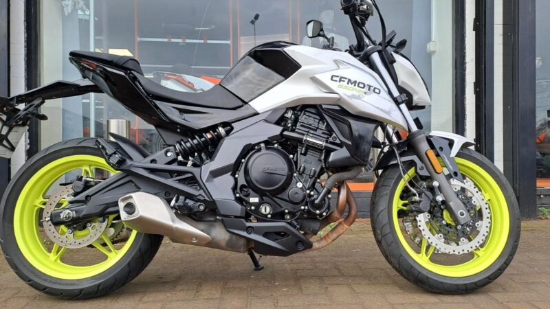 CF MOTO NEBULA WHITE