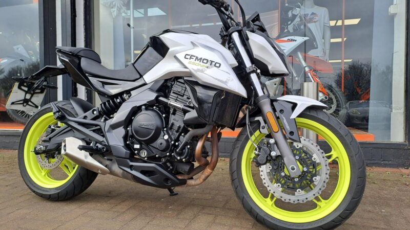 CF MOTO NEBULA WHITE