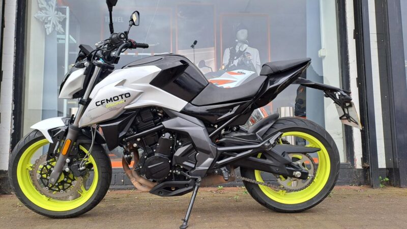 CF MOTO NEBULA WHITE