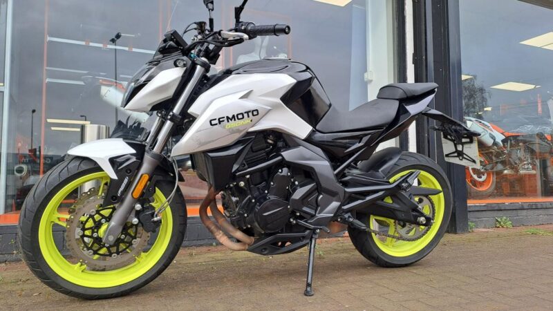 CF MOTO NEBULA WHITE
