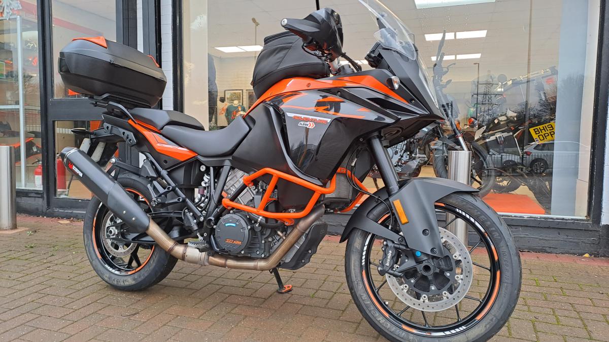 KTM 1090 ADVENTURE