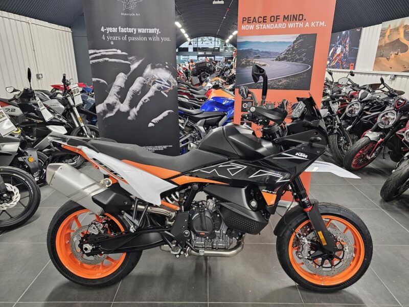 KTM 890 SMT
