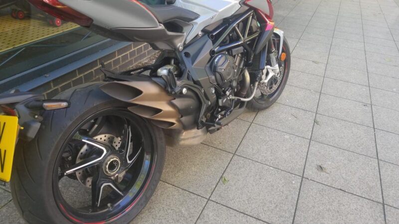 MV AGUSTA BRUTALE 800 RR SCS