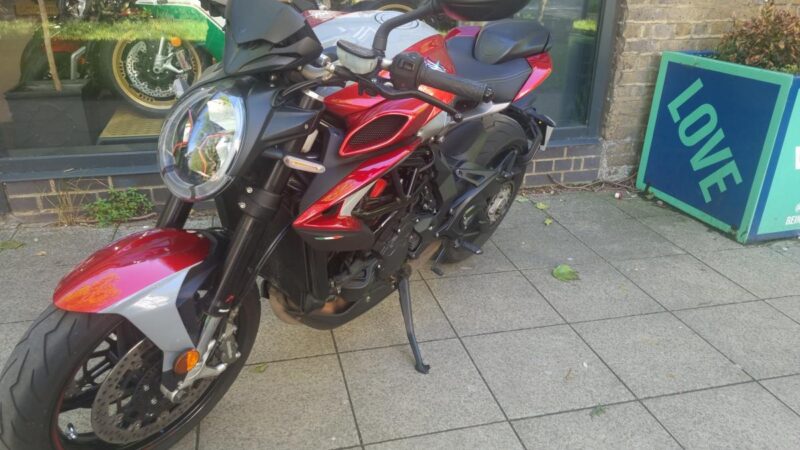 MV AGUSTA BRUTALE 800 RR SCS