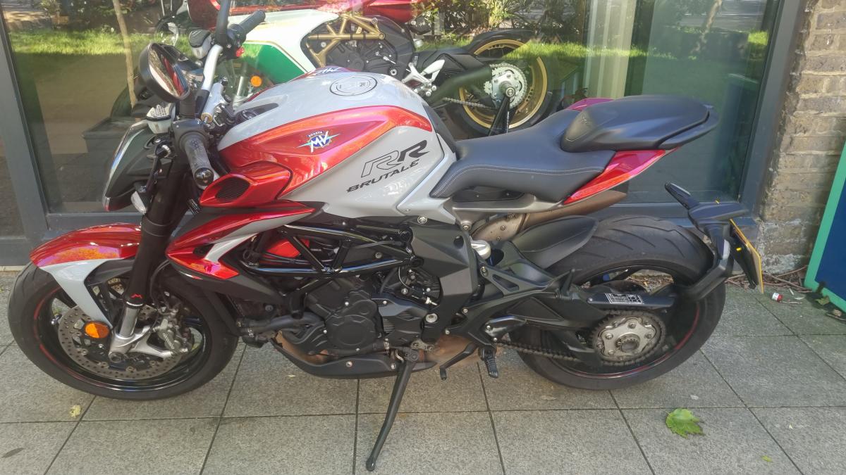 
								MV AGUSTA BRUTALE 800 RR SCS full									