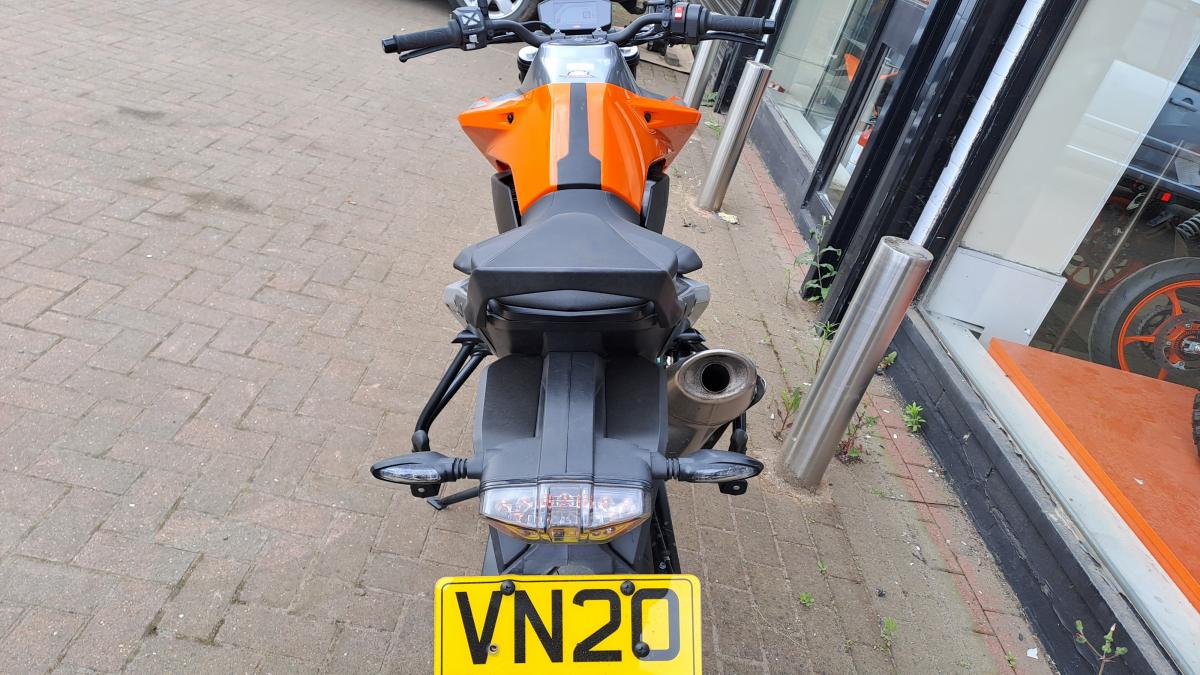 
								KTM 790 DUKE full									