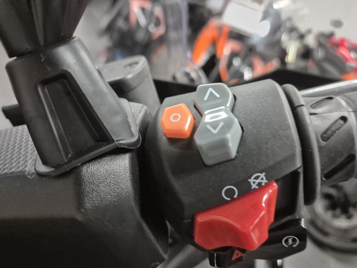 
								KYMCO DTX360 125 full									