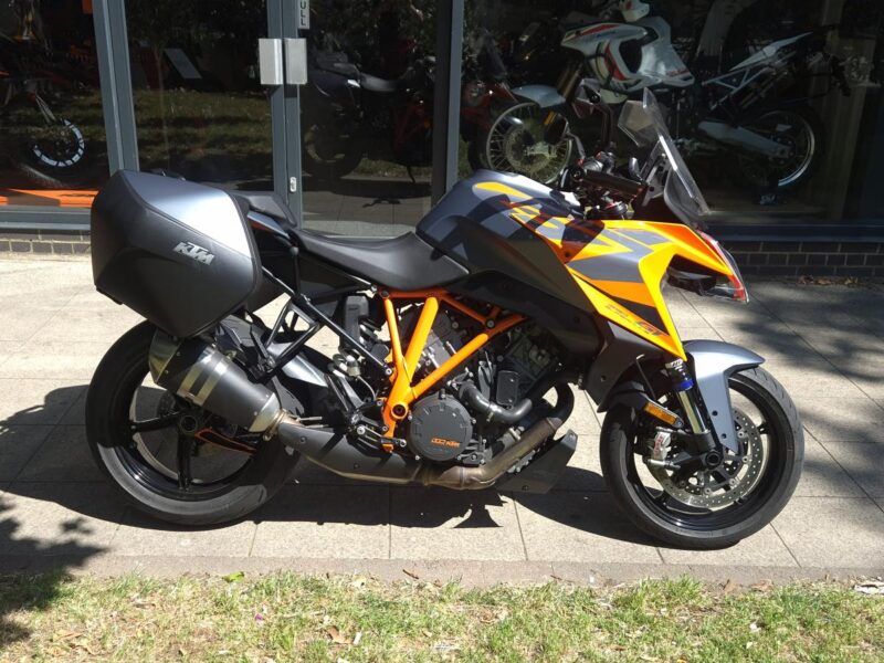 KTM 1290 SUPERDUKE GT ABS