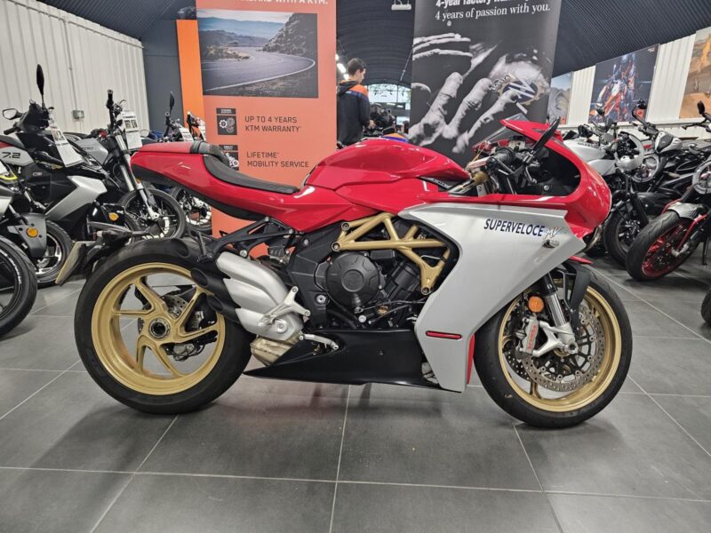 MV AGUSTA SUPERVELOCE