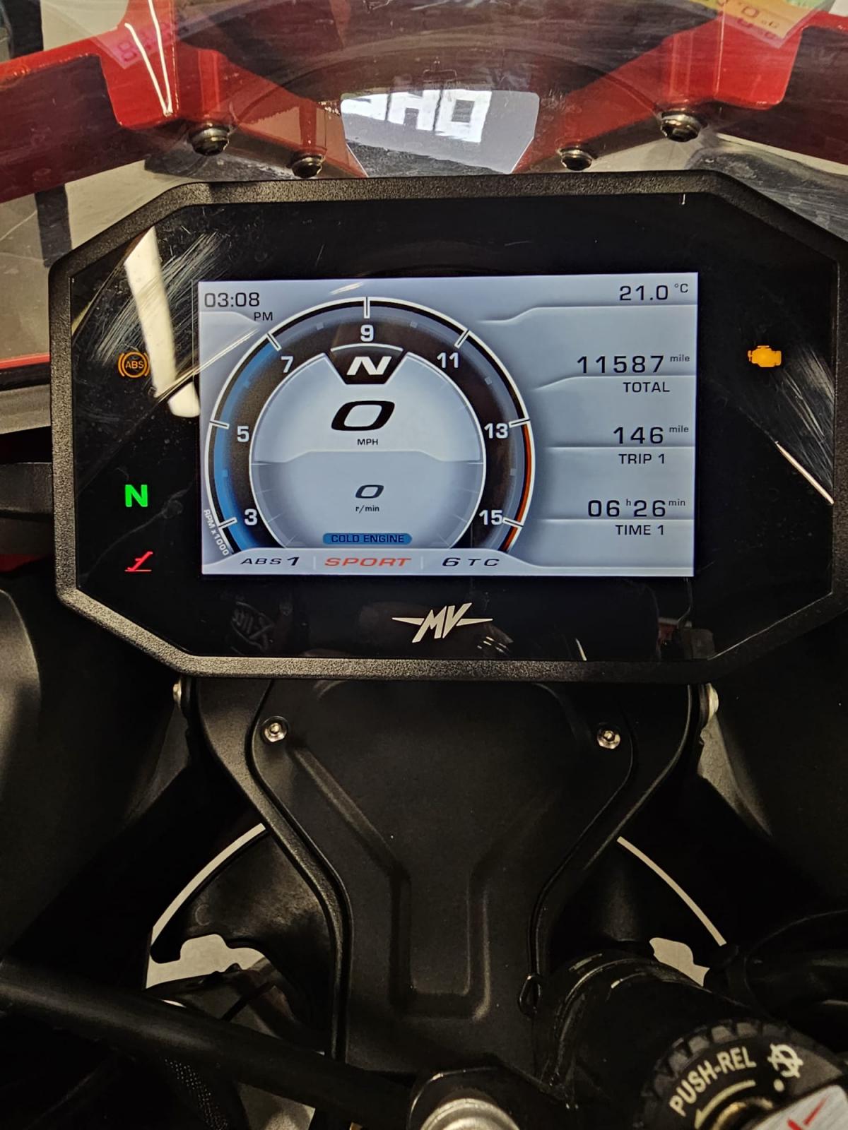 
								MV AGUSTA SUPERVELOCE full									