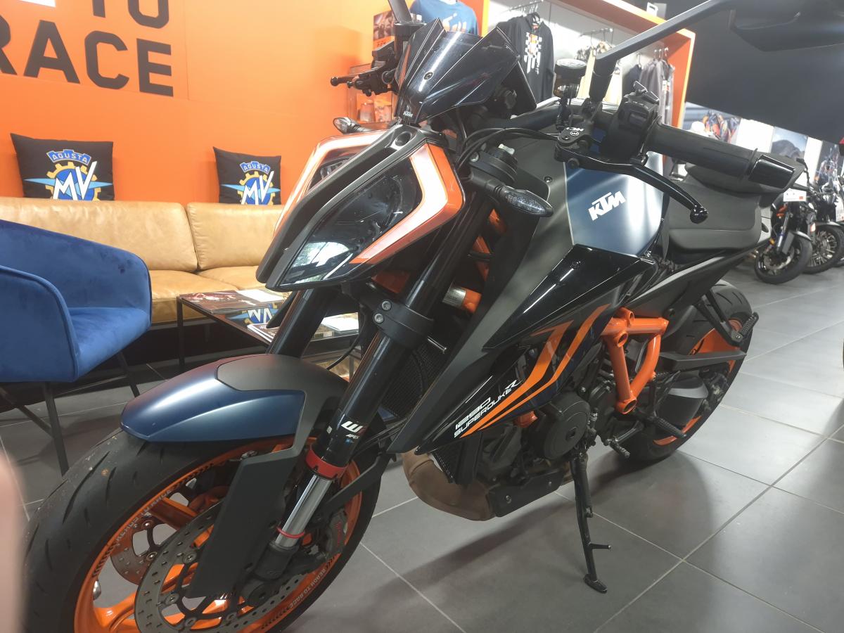 
								KTM 1290 SUPERDUKE R full									
