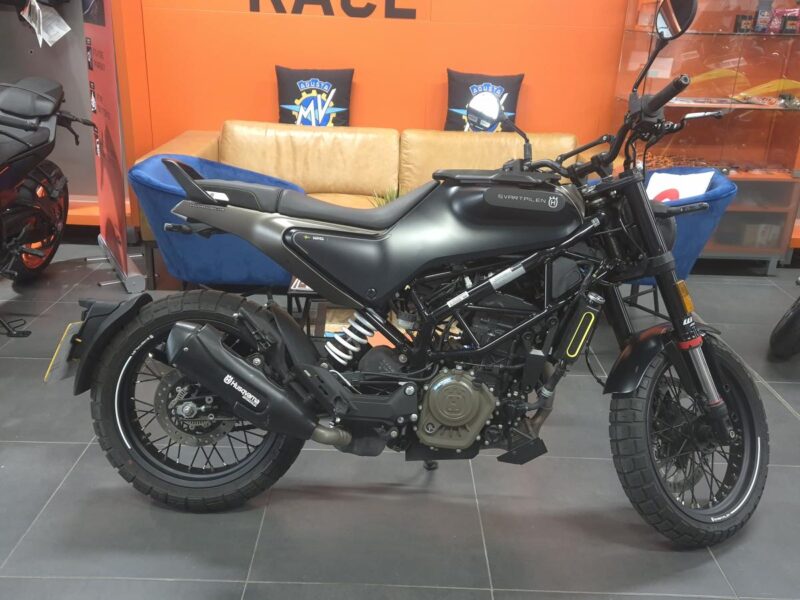 HUSQVARNA SVARTPILEN 125