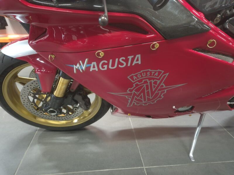 MV AGUSTA 750 F4 ORO