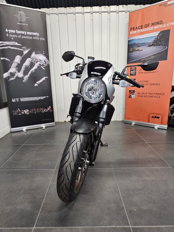 Suzuki SV650X