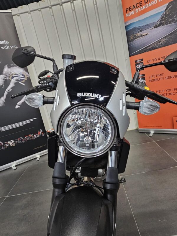 Suzuki SV650X