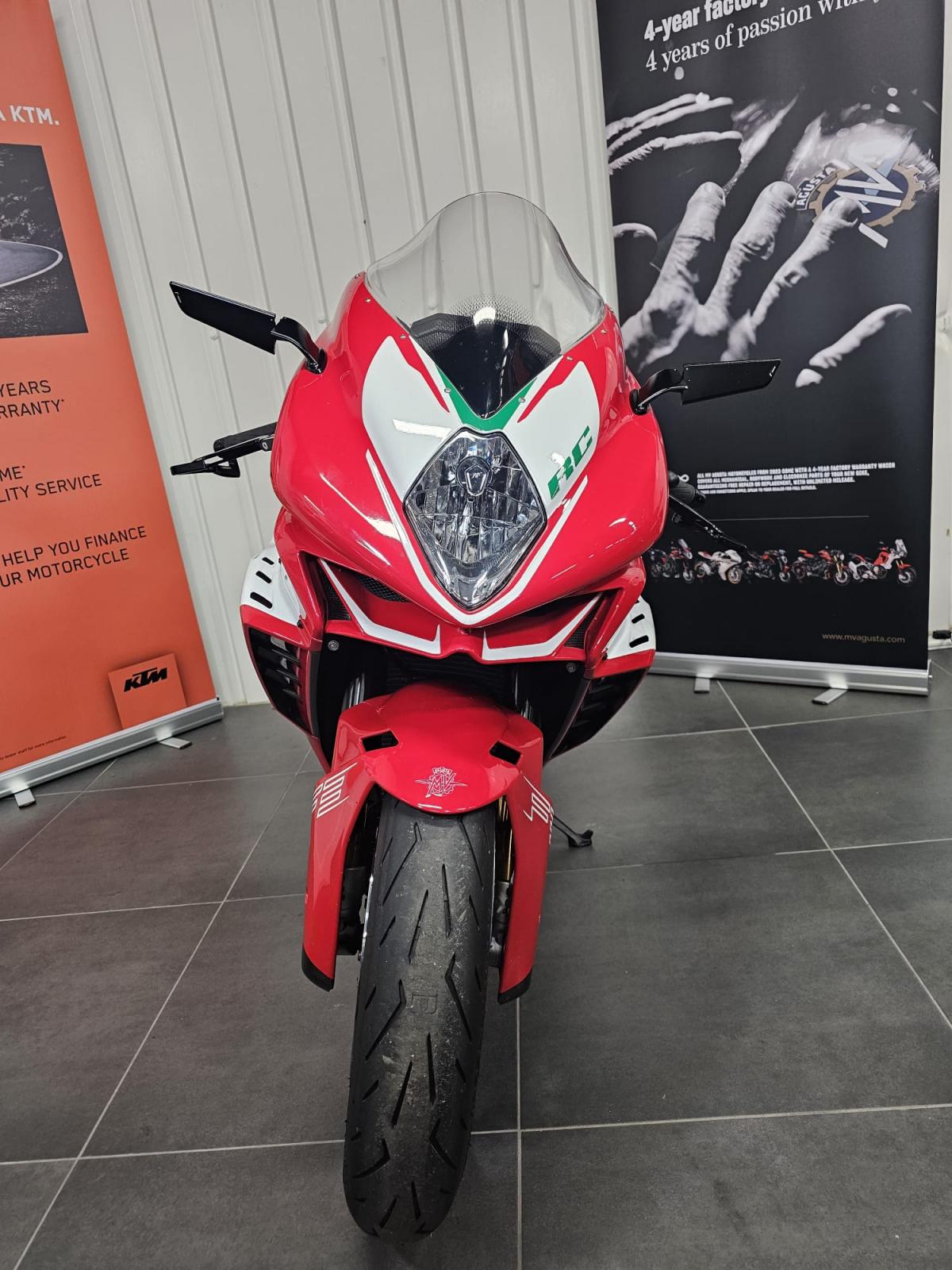 
								MV AGUSTA F3 800 RC full									