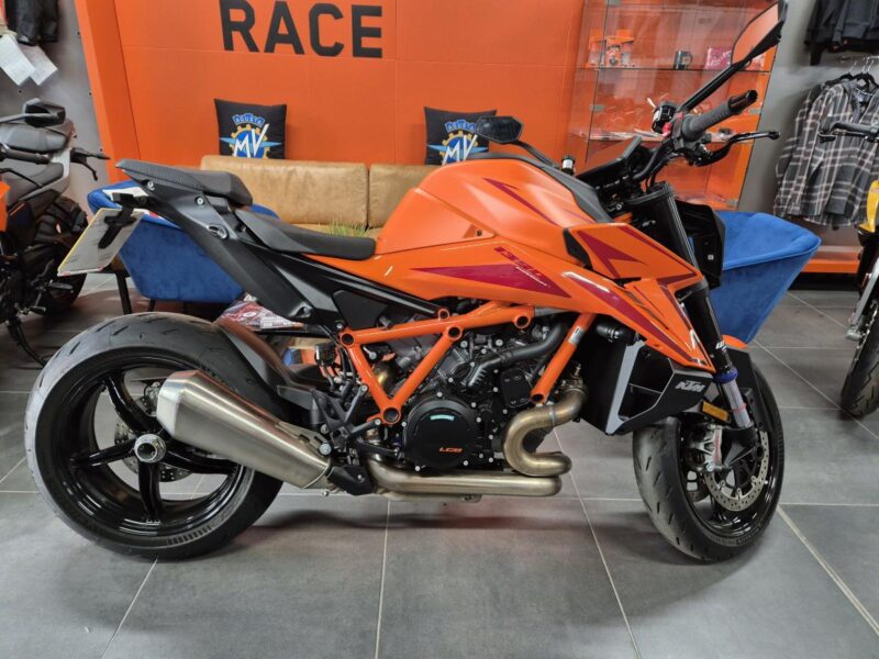 KTM 1390 Superduke R EVO