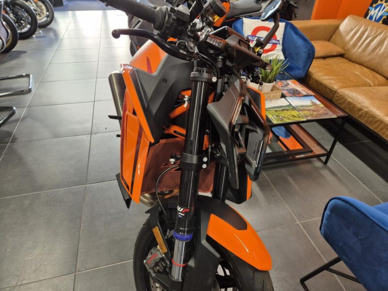 KTM 1390 Superduke R EVO