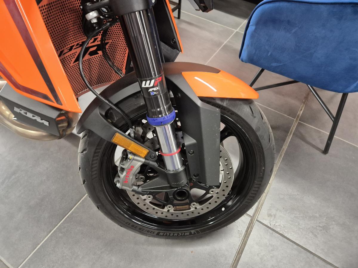 
								KTM 1390 Superduke R EVO full									