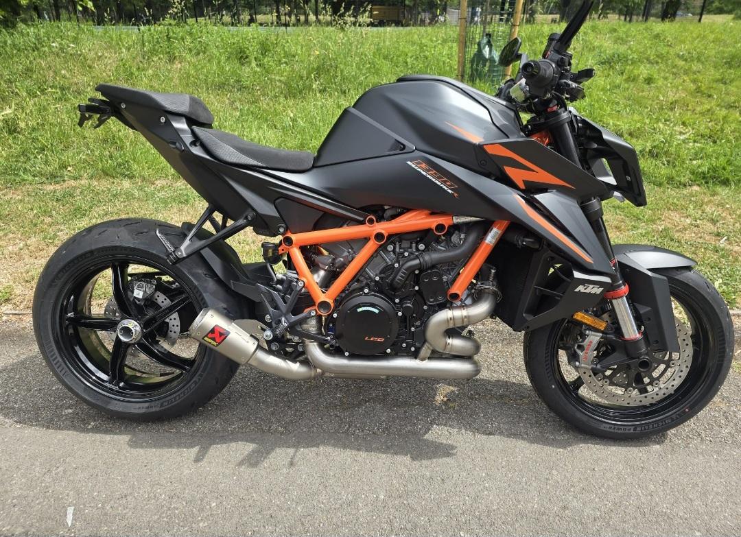 KTM 1390 SUPERDUKE R