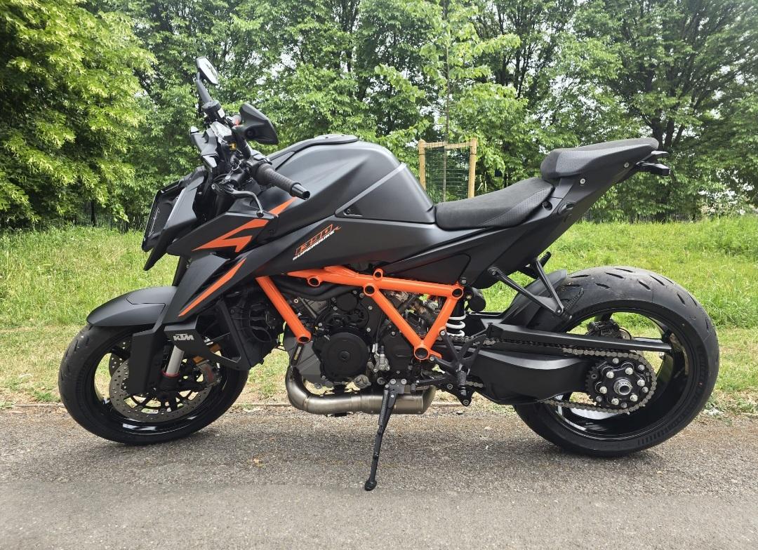 KTM 1390 SUPERDUKE R