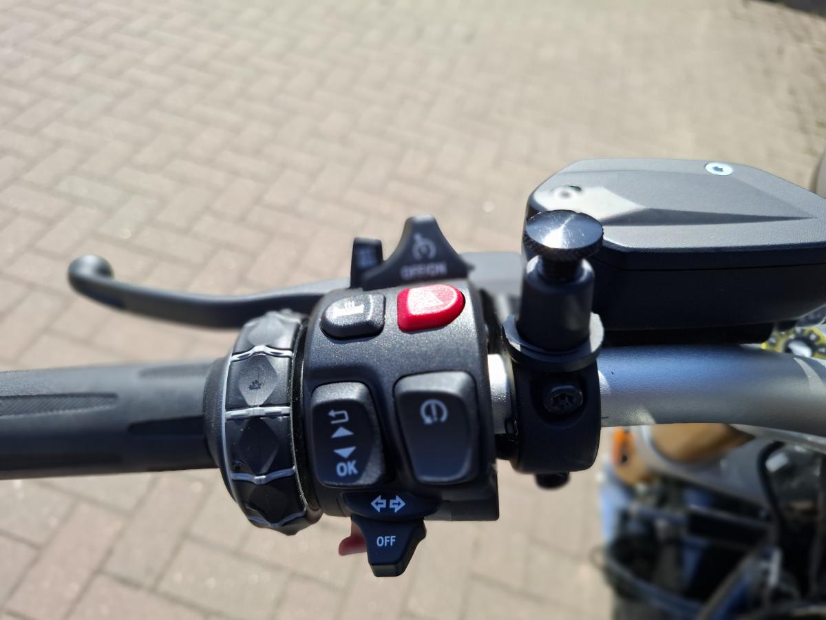 
								BMW BMW R 12 NINET full									