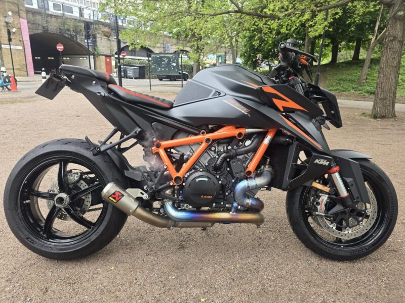 KTM 1390 SUPERDUKE R