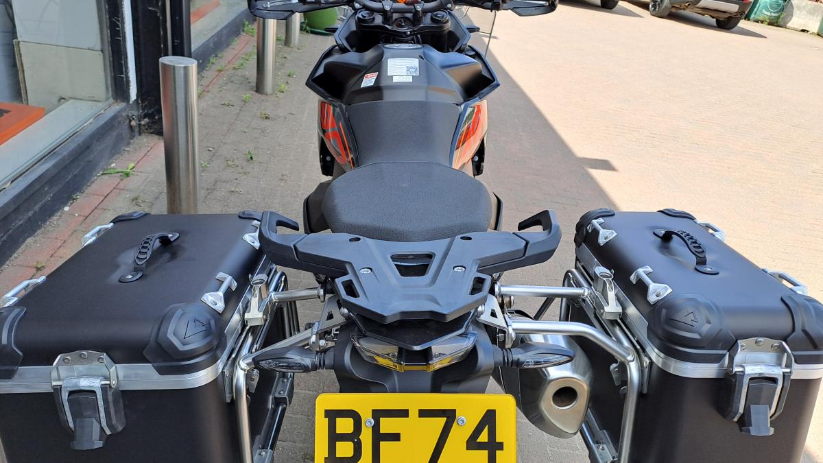 
								KTM 790 ADVENTURE full									