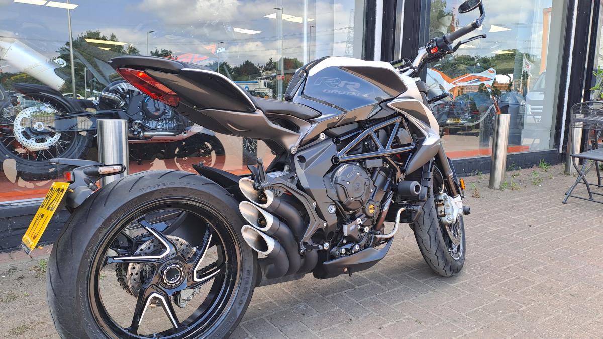 MV AGUSTA BRUTALE 800 RR