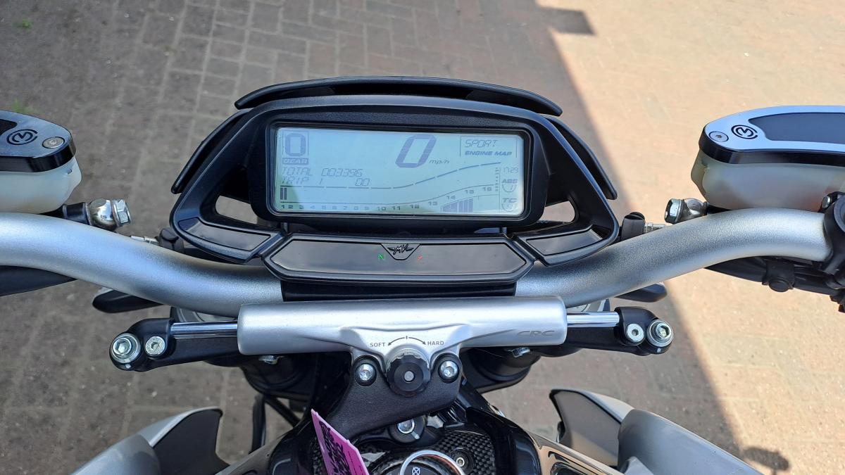 
								MV AGUSTA BRUTALE 800 RR full									