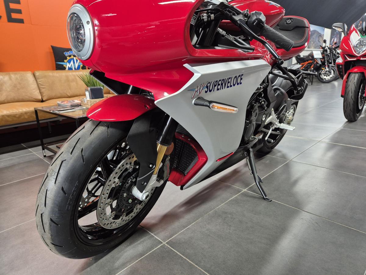 
								MV AGUSTA SUPERVELOCE full									