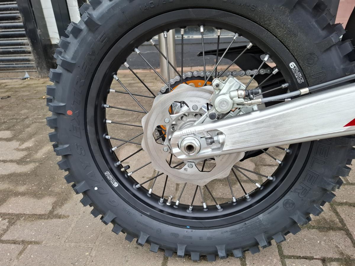 
								KTM 350 EXC-F SIX DAYS full									