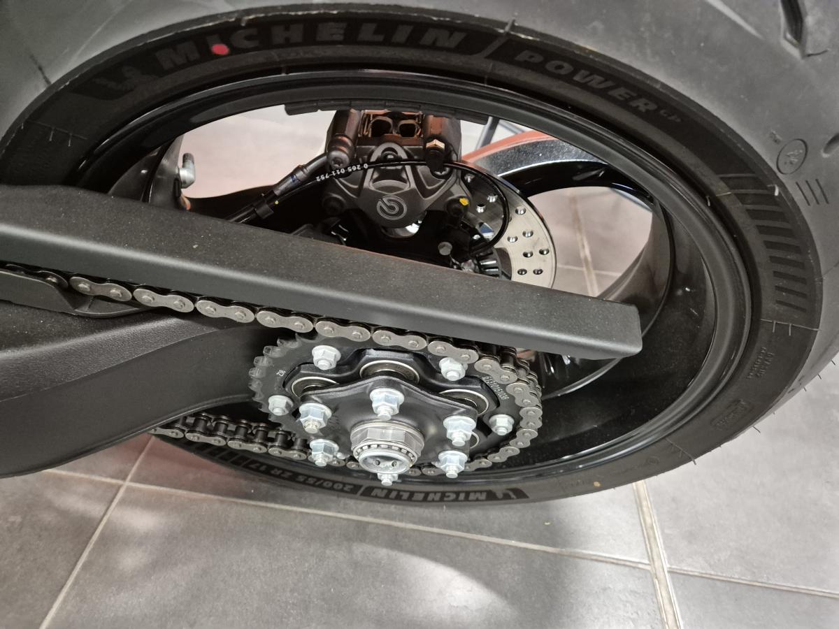 
								KTM 1390 Superduke R Evo full									