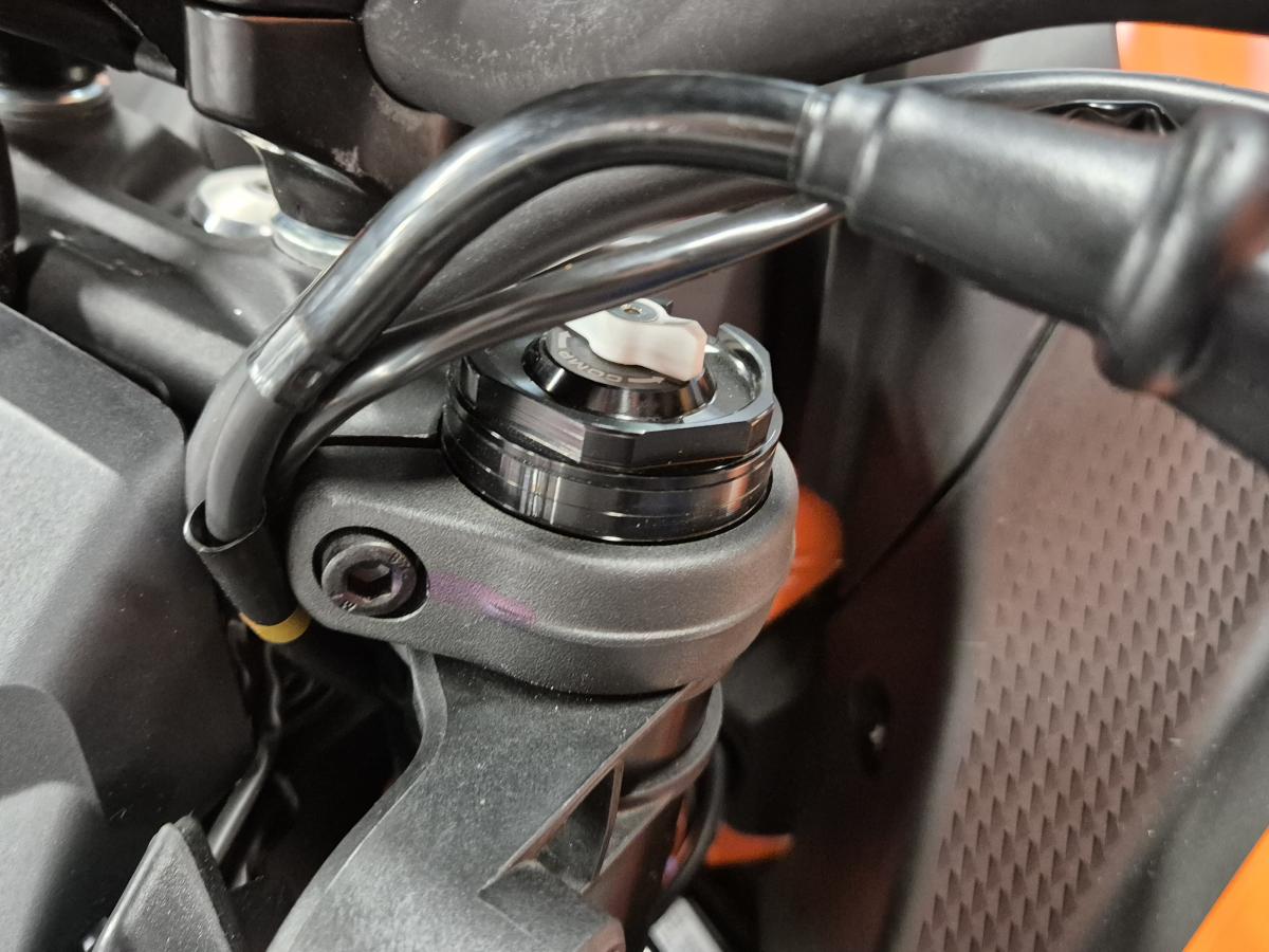 
								KTM KTM 390 DUKE full									