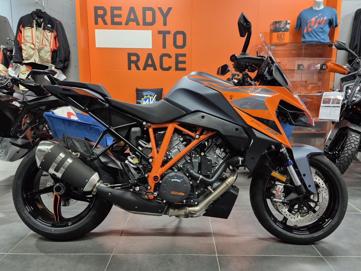 KTM 1290 SUPERDUKE GT ABS