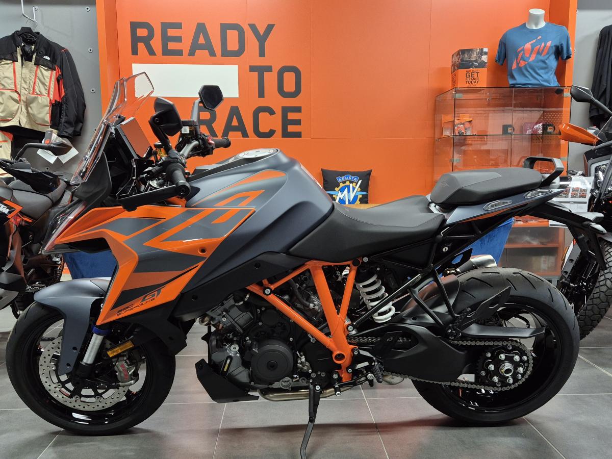 KTM 1290 SUPERDUKE GT ABS