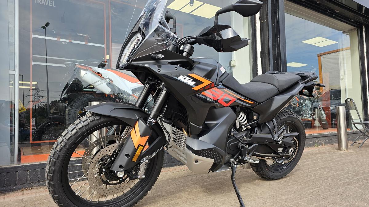KTM 790 ADVENTURE