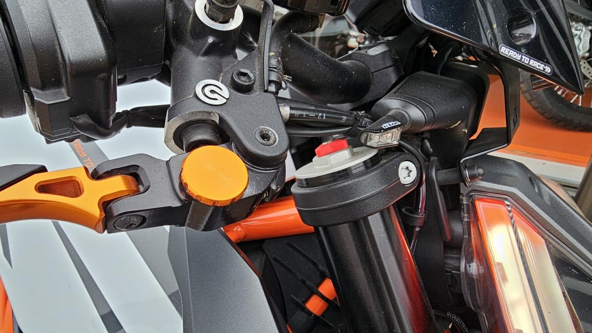 
								KTM 1290 SUPERDUKE R 19 full									