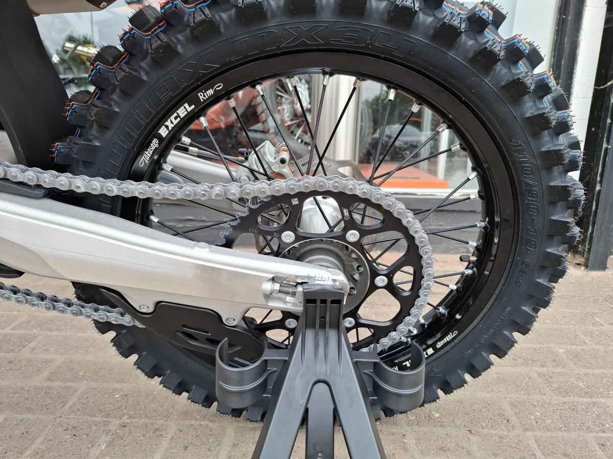 
								KTM 350 SXF full									