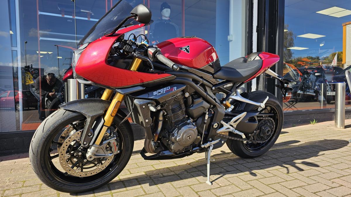 TRIUMPH SPEED TRIPLE 1200RR